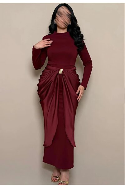 Tsador A soft, attractive burgundy dress