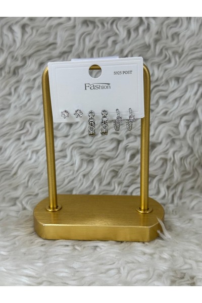 BY YASİN TOPÇU ✨ 🤍   Chain Shaped & Stone Detailed Earring Combination