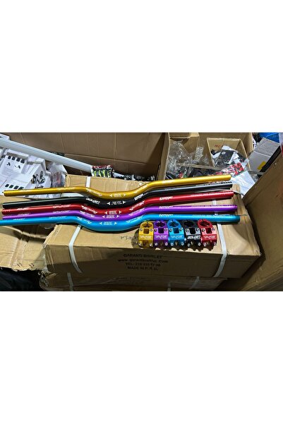 Golden bisiklet renkli spor dağ direksiyon