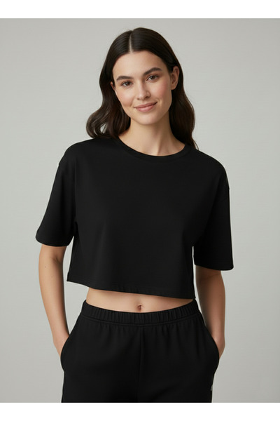 NEW JOURNAL Women's Black Crew Neck Crop Basic T-Shirt Nj79