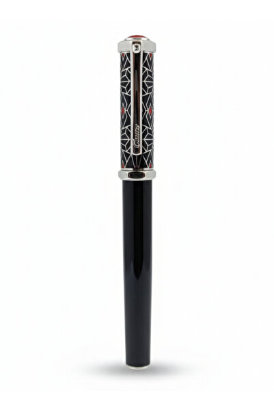 CAAT A distinctive luxury pen with a cap