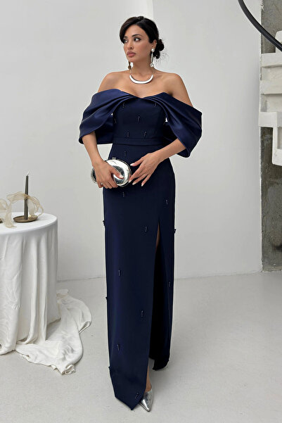 Feminist Üzeri Taş İşlemeli Yırtmaç Detaylı Düşük Omuz Abiye Lacivert 0801091