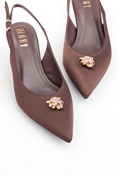 Tasarım أحذية نسائية بكعب قصير - أحذية بكعب عالٍ - أحذية بكعب مفتوح من الخلف ...