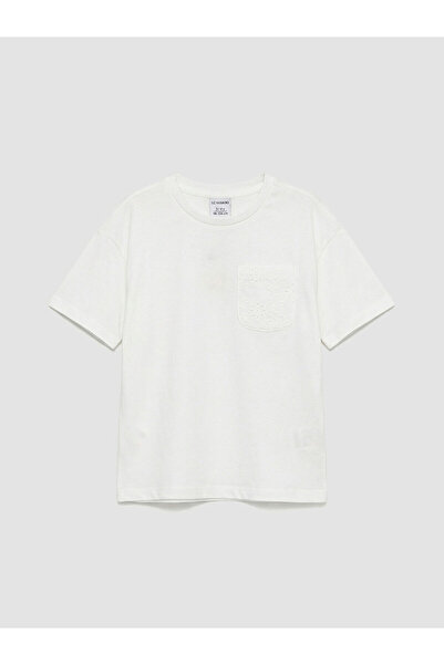 LC Waikiki Trendlucky Girl's T-Shirt with Oval Collar and Scallop Detail