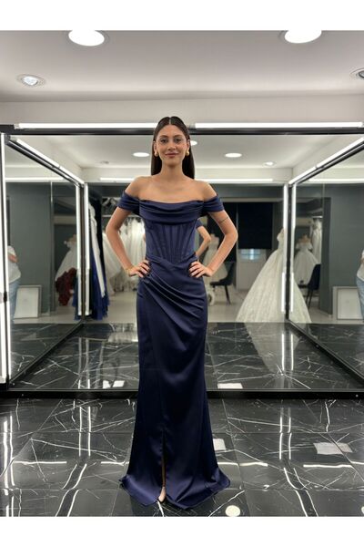 Bianco Lacivert Uzun Abiye Elbise – Düşük Omuz, Drapeli, Şık Gece Elbisesi