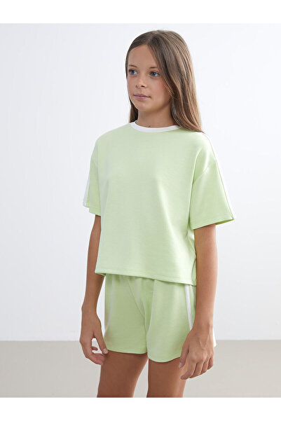 LC Waikiki Green Crew Neck Girls' T-Shirt and Shorts