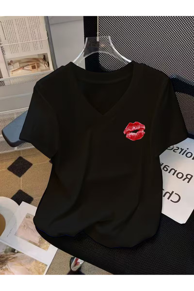 YUNAYT ΓΥΝΑΙΚΕΙΟ ΜΠΛΟΥΖΑΚΙ ΜΕ ΛΑΜΨΗ ΣΕ ΣΧΗΜΑ V ΚΑΙ ΣΤΑΜΠΑ