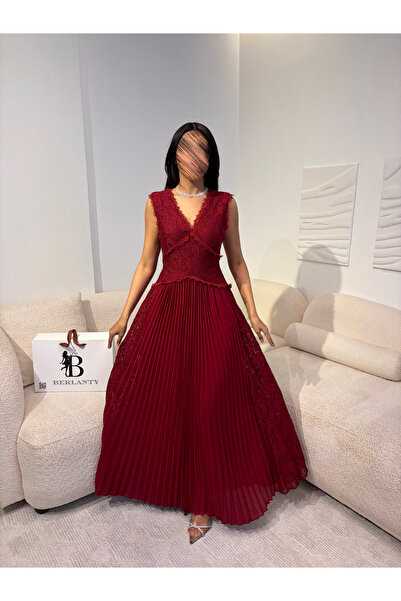 TOP BERLANTY Berlanti's elegant dress in royal burgundy