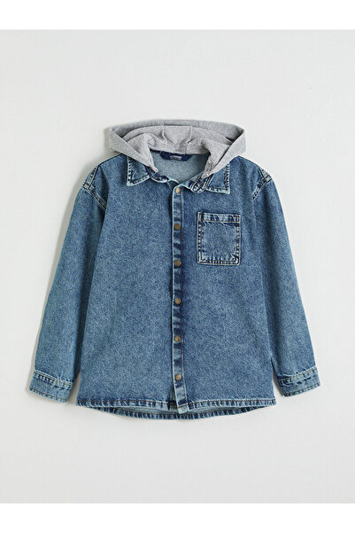 LC Waikiki Παιδικό τζιν πουκάμισο με κουκούλα LCW σε χρώμα ίντιγκο για αγόρια