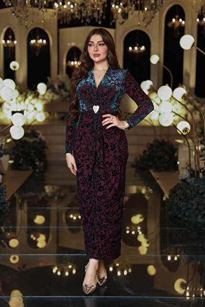 JAQUEEN Dark purple dress with a velvet pattern and heart embellishments