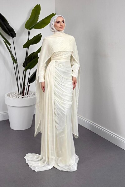 MERVEN AKYÜZ Laleh Seyyar Pelerinli Janjan Balık Abiye Ekru