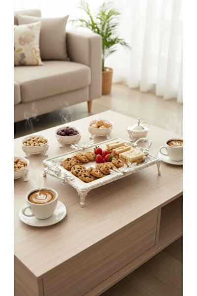 Generic A versatile serving dish for desserts and pastries