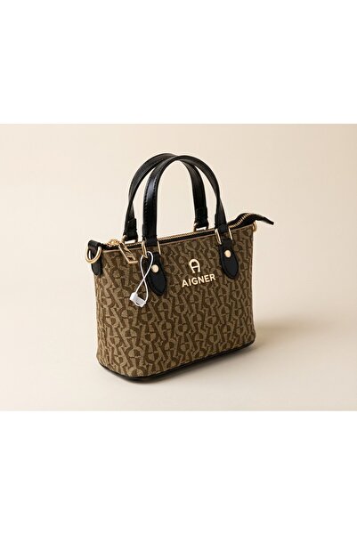 GGGG Bags with their accessories