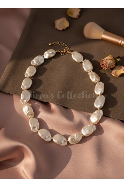 Jivva's Collection Bijuteri Baroque Pearl Necklace. Choker