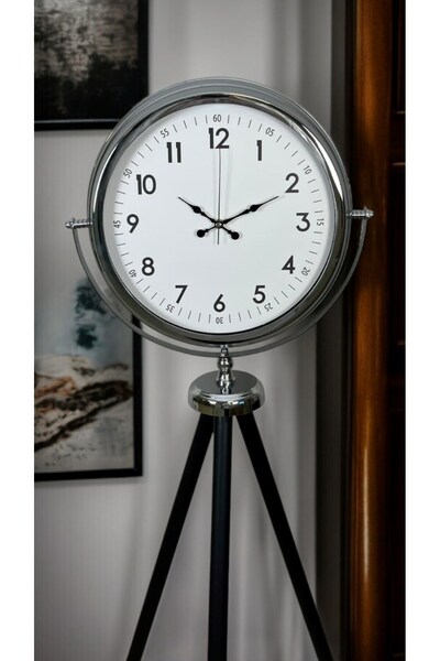 Leyaton ساعة كروم ستاندرد ذات حامل ثلاثي القوائم LWLHM-YTRS345