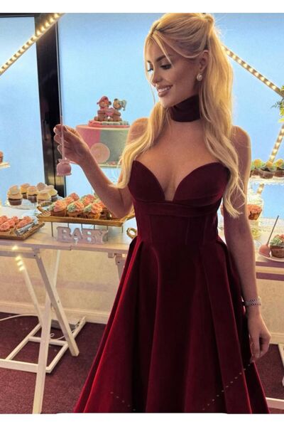 Shop Royal Rochie Catifea Burgundy