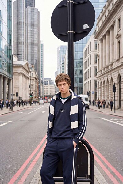 DeFacto Boxy Fit High Neck Slogan Printed Sweatshirt F8658Ax26Sp