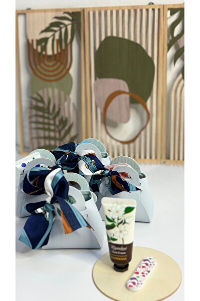 zencolor Giveaways of 10 hand creams, 10 nail files, and 10 leather bags to b...