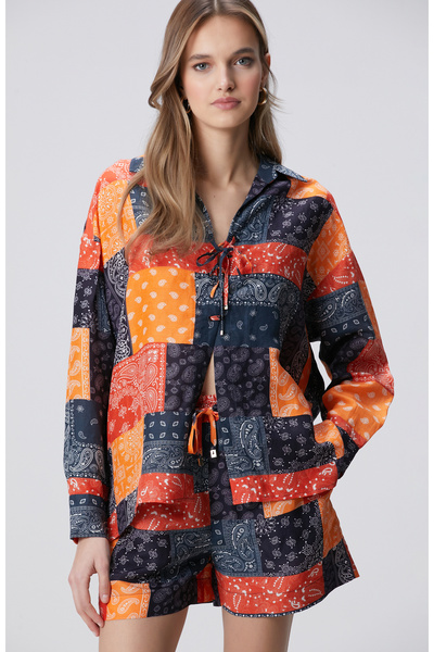 Network Lacivert Kırmızı Desenli Keten Bluz