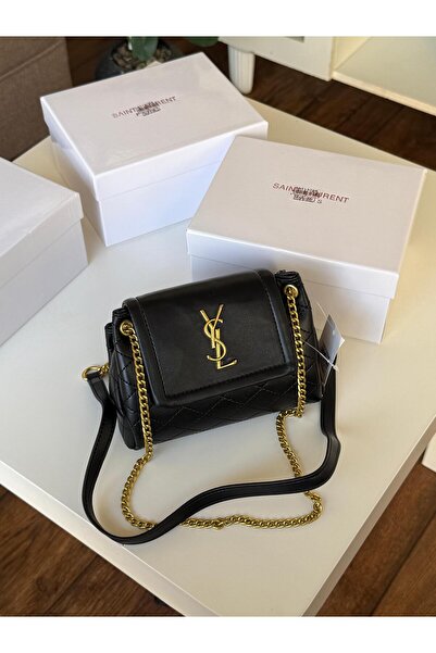 GGGG Bags with their accessories