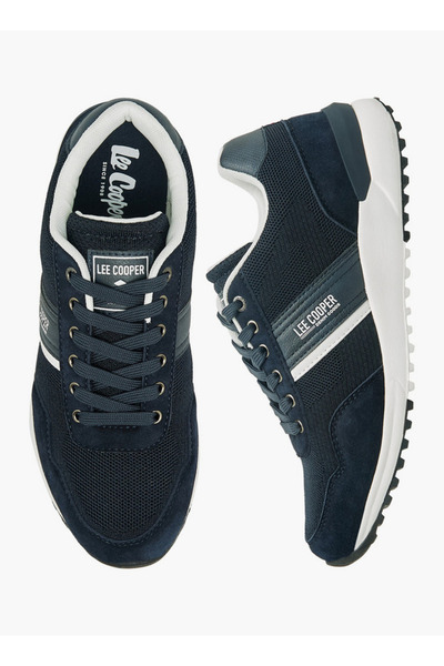 Lee Cooper أحذية رياضية برباط للرجال