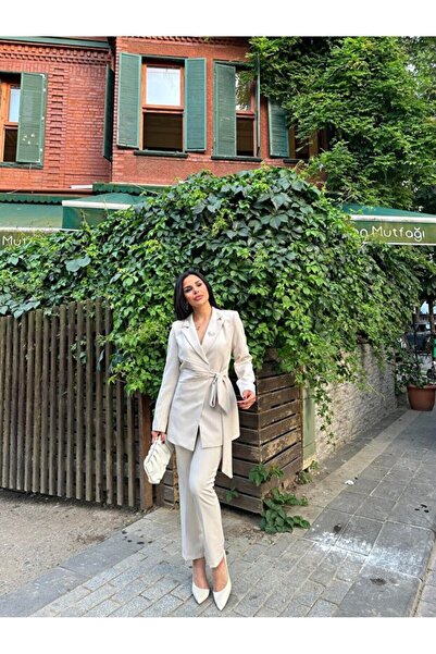 ZF BUTİK Set pantaloni și jachetă cu detalii broșate