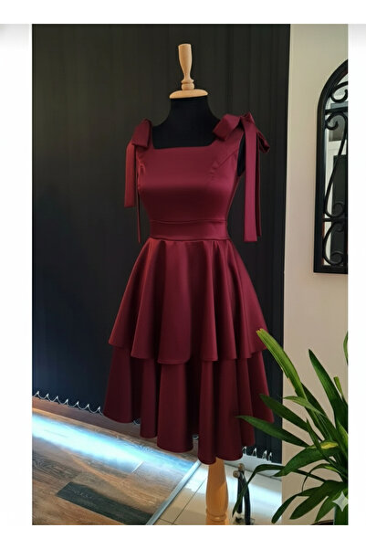makbuleofficial Bordo Saten Kumaştan Katkat Etekli Mezuniyet Elbisesi