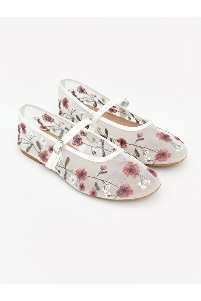 LC Waikiki أحذية باليه نسائية مزهرة