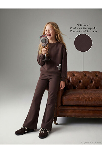 LC Waikiki Sweatshirt și pantaloni de trening pentru fete, cu imprimeu New Yo...