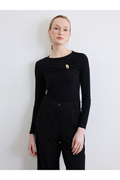 LC Waikiki YK PLUS LCWAIKIKI Κλασικό γυναικείο κορμάκι με λαιμόκοψη και λεπτο...