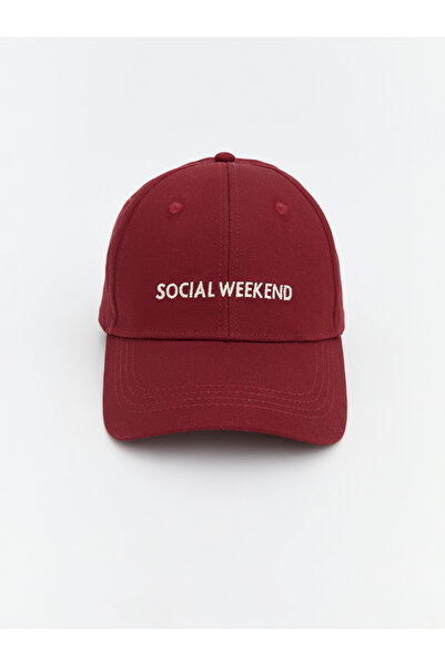 LC Waikiki قبعة نسائية مزينة بحروف مطرزة