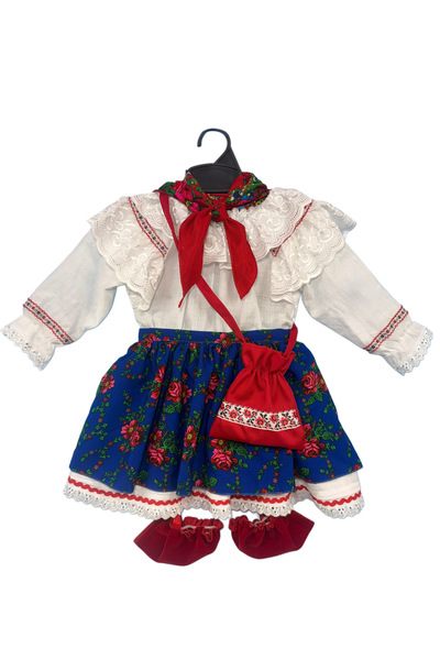 Kareea Traditional Maria costume (5 pieces)