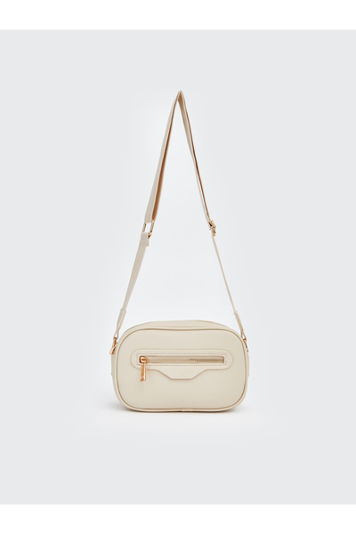 LC Waikiki حقيبة كتف نسائية ذات مظهر جلدي