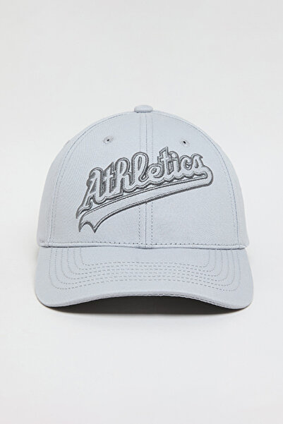 R&B Men's Gray Embroidered Baseball Cap