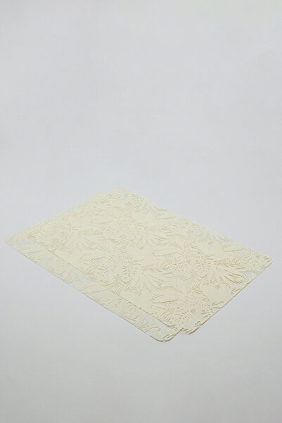 R&B مفرش طاولة للجنسين بنقشة زهور بيج