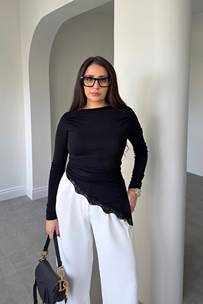 MAGARDE Premium Lace Detailed Blouse - Black