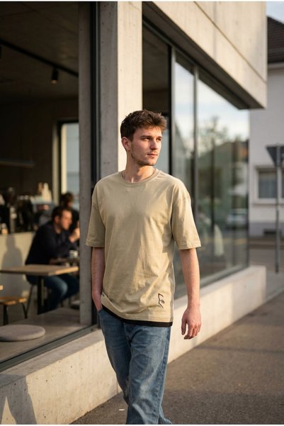 bombe Tricou pentru bărbați cu guler tip crewneck și detalii tip track