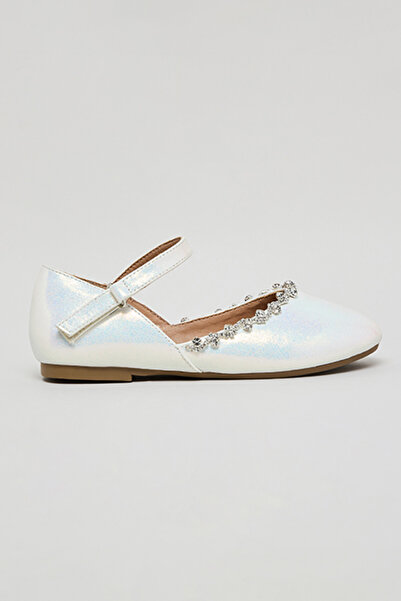 R&B Girl's Cream Embellished Flat Shoes