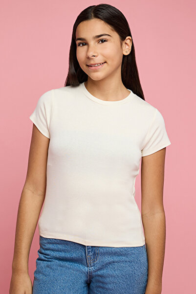 R&B Girl's Yellow Solid T-Shirt with Crew Neck and Short Sleeves