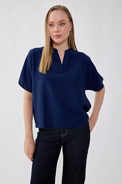 Vitrin Crinkle Fabric Sleeve Detailed Blouse