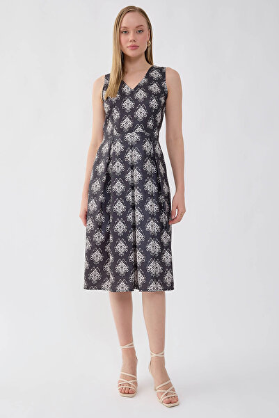 Vitrin Patterned V-Neck Pleated Belted Waist Dress