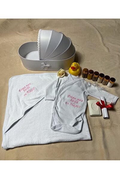 Botez Set pentru prima baita cu prosop si bady pentru fetita cu broderie pe r...