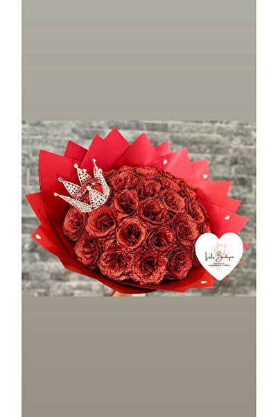 Marlyo Shop Buchet 29 de trandafiri premium și coroniță