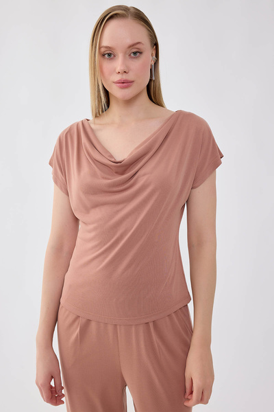 Vitrin بلوزة ديجاجي بياقة مطوية