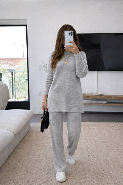 oshebu Women's Mock Neck Side Slit Top-Bottom Set