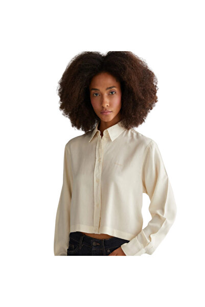 Gant قميص نسائي ذو قصة ضيقة باللون الكريمي