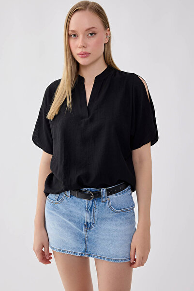 Vitrin Crinkle Fabric Sleeve Detailed Blouse