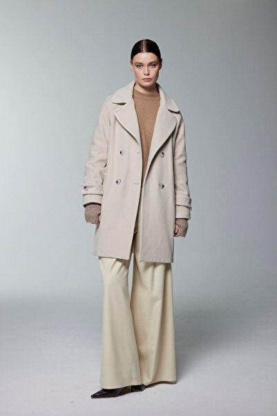 Zühre Button Detailed Short Beige Coat 14087