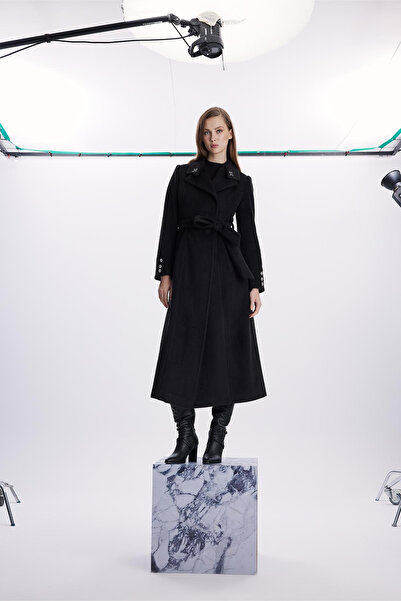Zühre Stone Embroidered Collar Detailed Belted Black Coat 13655
