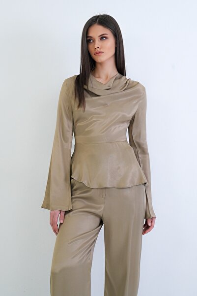 Trend Alaçatı Stili Women's Khaki Degaje Collar Flounce Back Zipper Viscose W...